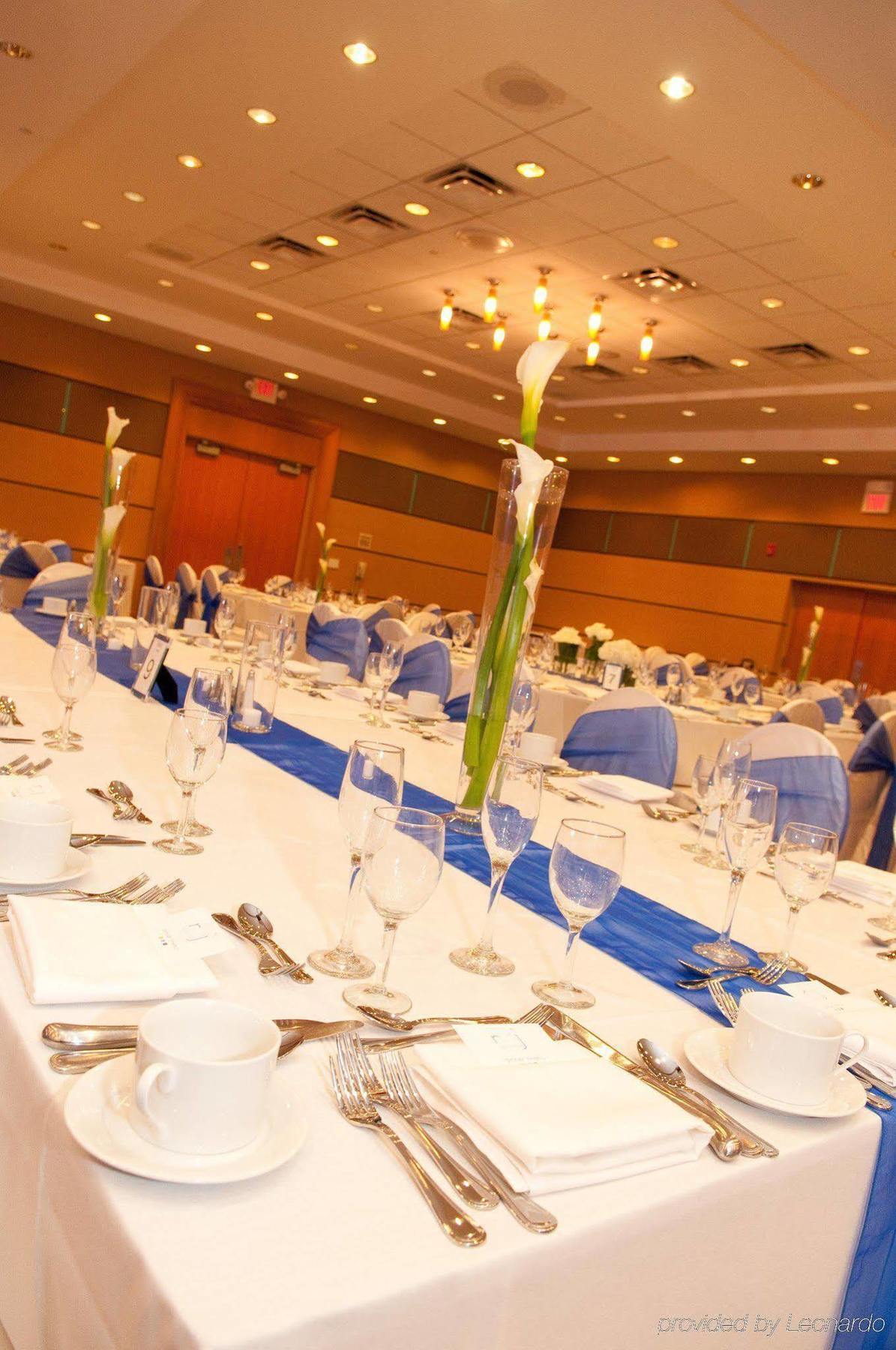 Doubletree By Hilton Chicago - Arlington Heights Hotel Restaurant photo